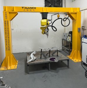 龍門三維激光切割機(jī),機(jī)械手激光切